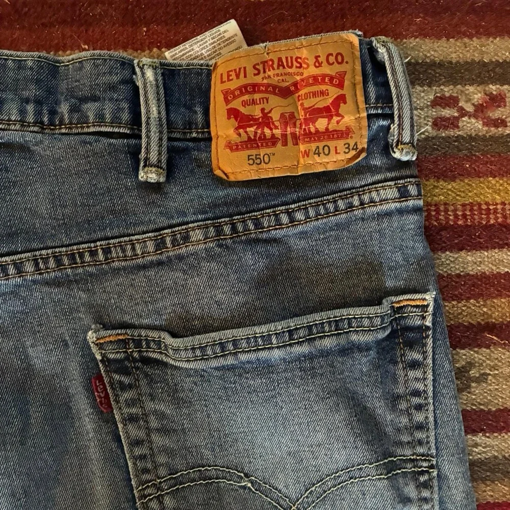 Levis 550 Relaxed Fit Tapered Leg Blue Denim Jeans Mens W40 L34 Medium Wash